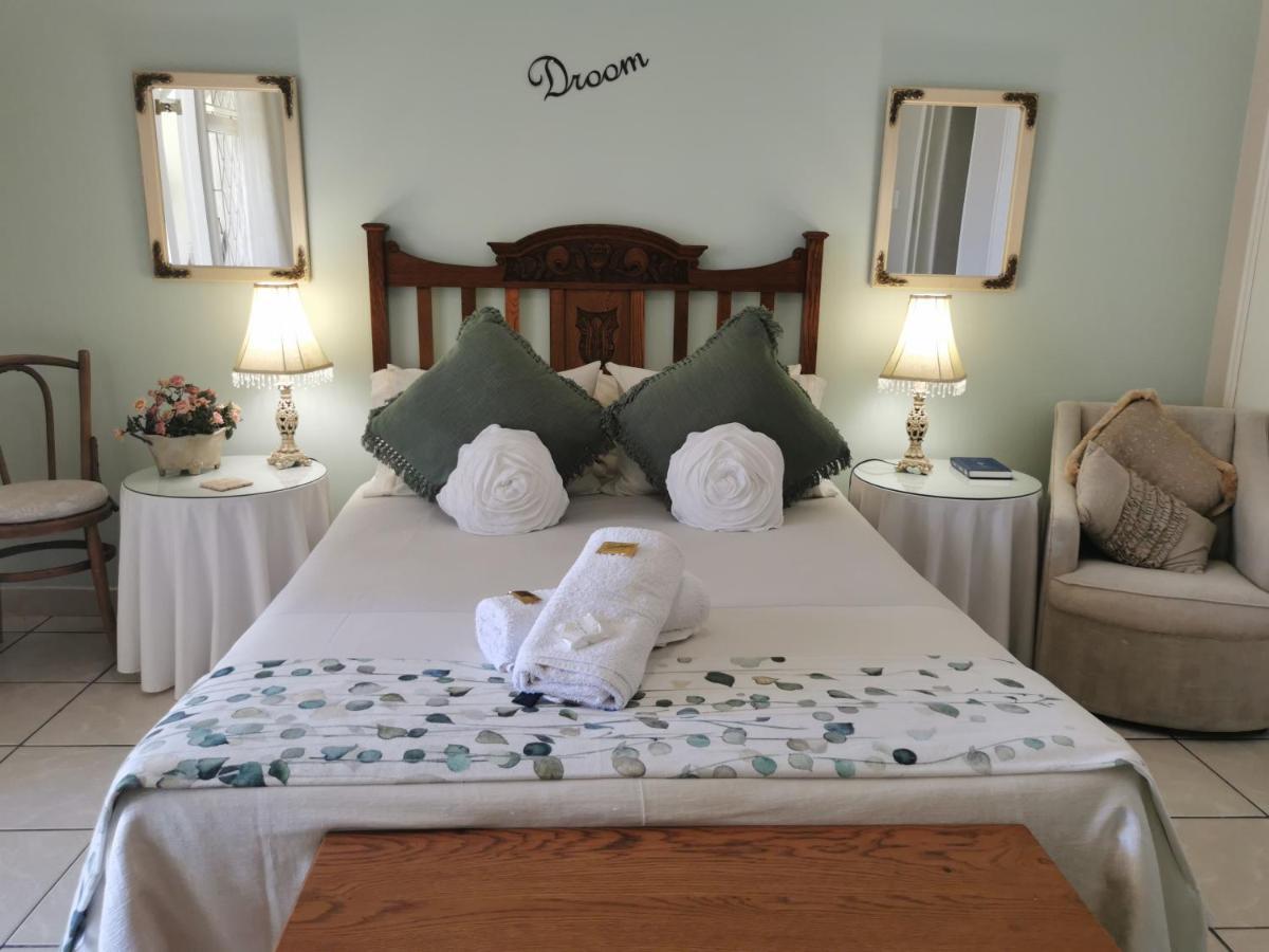 Eight Palms Hotel Port Edward Buitenkant foto