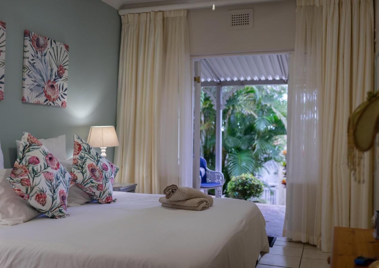 Eight Palms Hotel Port Edward Buitenkant foto
